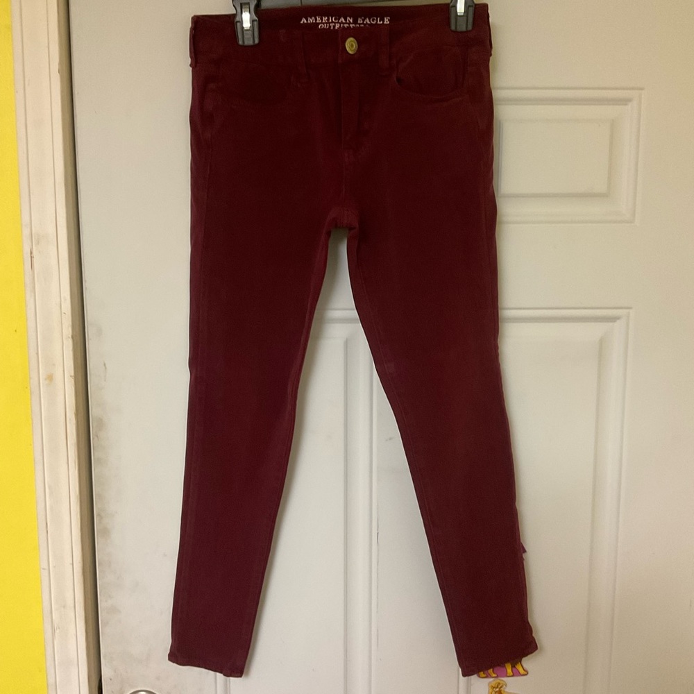 American Eagle Maroon Stretch Jeggin Pants
